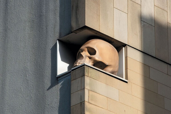 The Skull sculpture on the side of Glasgow's Tron Theatre.